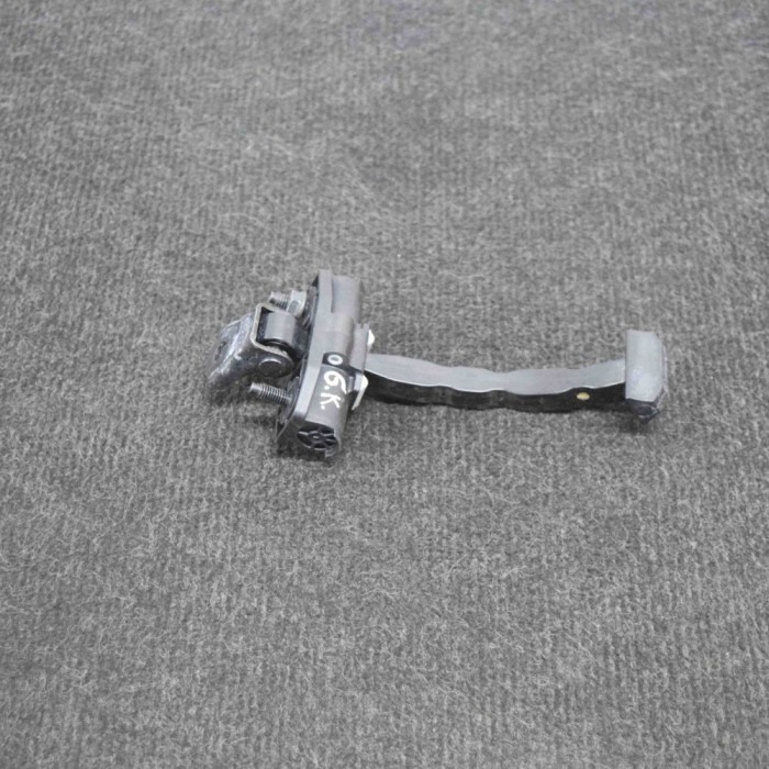 Limitator ușă spate st&acirc;nga TESLA MODEL 3 2018 OEM: 9509-B 11256225