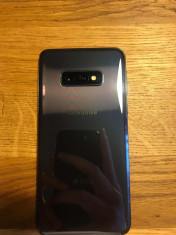 Samsung Galaxy S10e foto