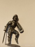 Bnk jc Figurine de plastic - Domplast - cavaler cu sabie si scut