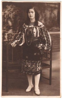 SV * Braila FEMEIE in IE * PORT POPULAR ROMANESC * 1929 foto