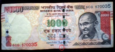 364 INDIA 1000 RUPII RUPEES 2016 SR. 035 foto