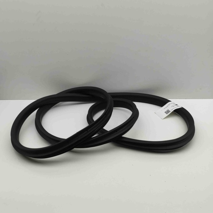 Garnitura ușă st&acirc;nga față FORD PUMA J2K, CF7 2024 OEM: L1TB-S20531-AC