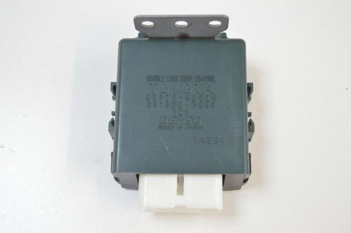 Alt modul de control LEXUS RX _U3_ 2005 OEM: 85970-48020,051500-3880 | 1951795