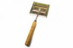 Tesala pentru animale cu maner lung, Micul Fermier GF-0632