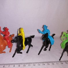 bnk jc Lido lot 4 figurine plastic cowboy si indian calare (7)