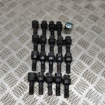 Set prezoane roata PORSCHE Taycan 2022 OEM: 971698030B,971.698.030.B,WHT004676A,WHT.004.676.A 25148314 foto