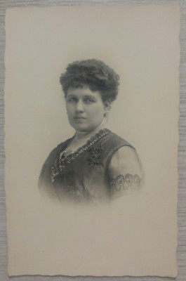 Doamna cocheta// H. Boute-Dooreman, foto tip CP foto