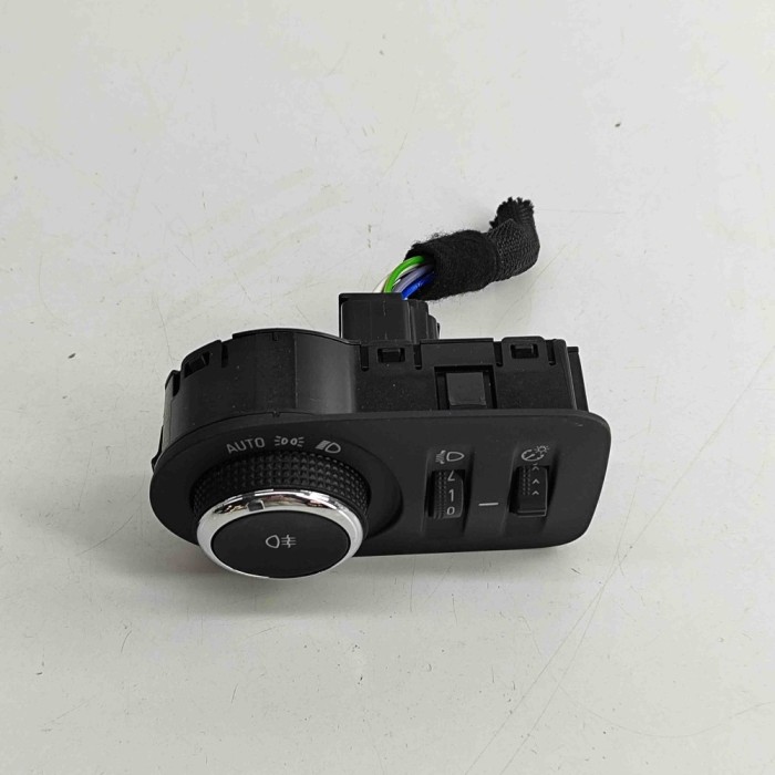 Modul de control comutator faruri OPEL MOKKA 2023 OEM: 9836300280 30042077