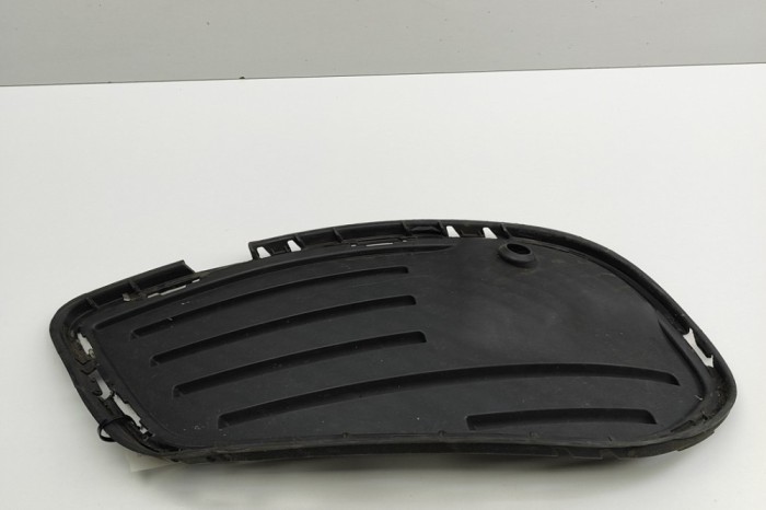 Grila st&acirc;nga față MERCEDES-BENZ C W205 2017 OEM: A2058854023 30391141