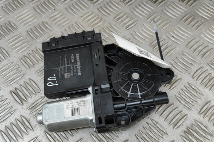Motor macara geam ușă dreapta față VOLVO XC90 II 2016 OEM: 31453357,927589-103 28346474