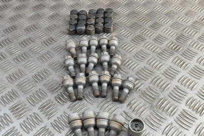 Set prezoane roata AUDI Q5 FY 2024 OEM: 8R0601295,8R0698139,4M0601173E | 31962839 foto