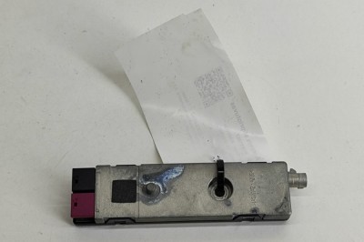 Amplificator de antena MERCEDES-BENZ C T-Model S204 2012 OEM: A2048205589 25081867 foto