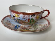 Farfurioara cu ceasca din portelan fin japonez, pictat manual, gheise cu motive florale (4)
