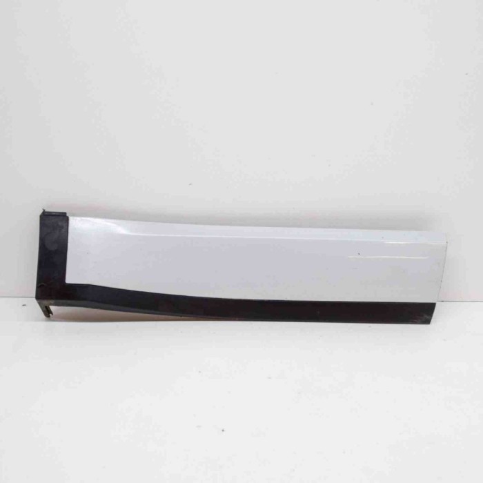 Bandou inferior ușă dreapta spate JAGUAR E-PACE X540 2020 OEM: J9C3-274A48-A,J9C3-274A48-B