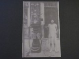 Stație de Benzină Automobilă cu Pompa Antică - Carte Poștală Franța ,Necirculată, Necirculata, Printata