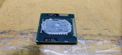 CPU Intel Mobile CORE i7-720QM SLBLY 4CORES foto
