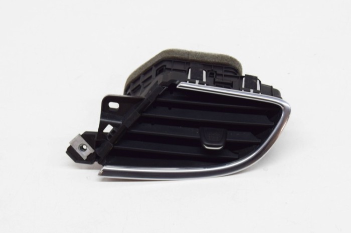 Gura de ventilație planșa de bord OPEL MOKKA / MOKKA X 2018 OEM: 42570818 11811981