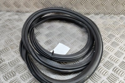 Garnitura ușă st&amp;acirc;nga față AUDI A3 Limousine 8VS, 8VM 2018 OEM: 8V5831721A | 30786635 foto