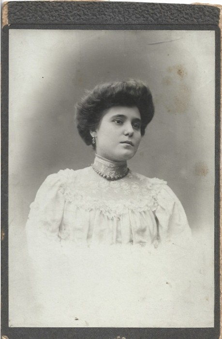 A3464N Portret de femeie, studio Julietta, Bucuresci