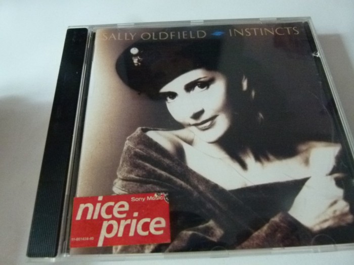 iNSTINCTS - sALLY oLDFIELD, CD
