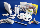 Set Nintendo Wii+placa fitness+HDMI 225 jocuri+ 2manete+2volane