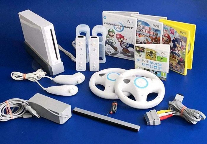 Set Gaming Nintendo Wii+HDMI+380 jocuri+2manete+2volane Mario,Sonic,Dance,NFS