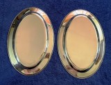doua platouri tavi de inox identice in forma ovala in stare foarte buna