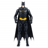 Figurina Spin Master Batman in Armura Gri si Elemente Galbene 25cm,