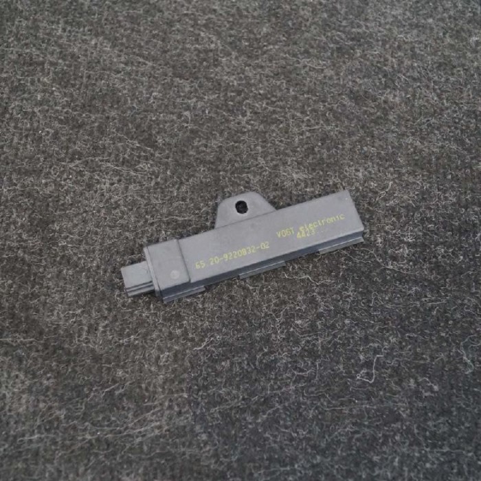 Amplificator de antena BMW i3 I01 2015 OEM: 9220832 2479702