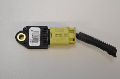 Senzor de impact st&amp;acirc;nga spate LEXUS IS II GSE2_, ALE2_, USE2_ 2007 OEM: 89831-0W040 | 1769536 foto