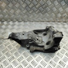Suport alternator BMW 1 E87 2009 OEM: 7802639 31862505