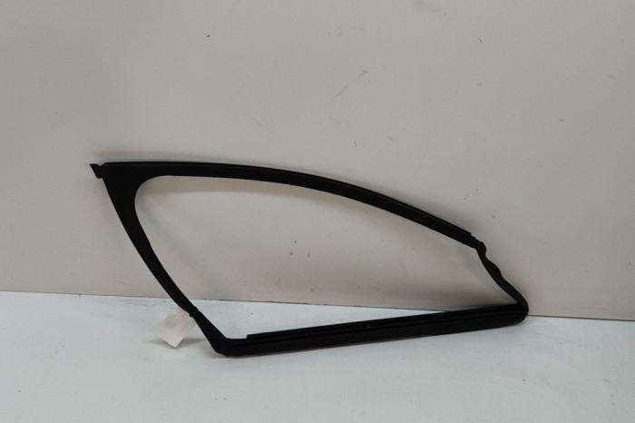 Garnitura ușă dreapta față PORSCHE PANAMERA 971 2018 OEM: 971837432,971.837.432 | 30184473