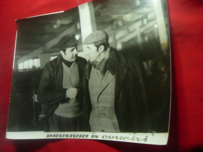 Fotografie- Film- Drumuri in cumpana 1979 cu G.Dinica ,C.Constantin ,dim.=30x24 foto