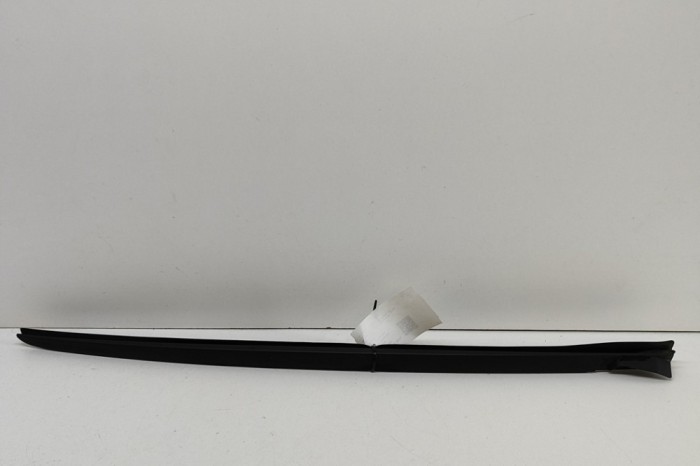 Ornament vertical parbriz dreapta BMW 3 G20, G28 2019 OEM: 7427874 | 27818548