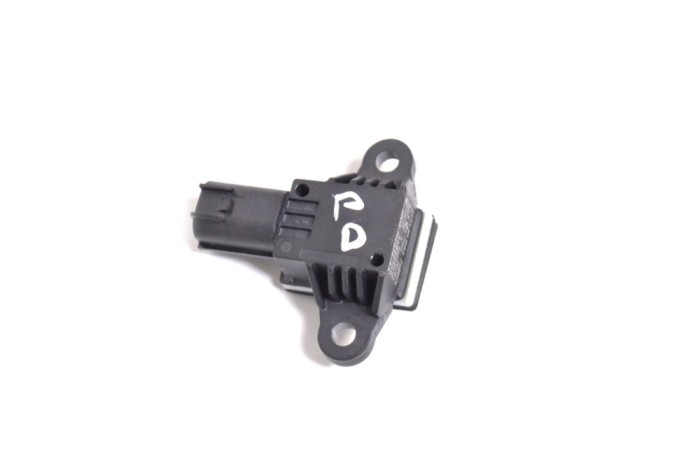 Senzor de impact dreapta față FORD FIESTA VII 2019 OEM: GN15-14C676-AA | 13872701