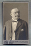 W30 FOTO CABINET -BARBAT IN TINUTA DE EPOCA-FOTOGRAF TH. ANDERSEN-STUTTGART-1910