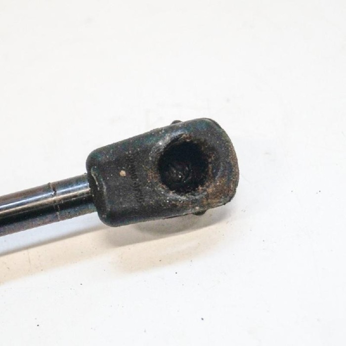 Amortizor haion dreapta OPEL CORSA E 2018 OEM: 39089133 3376546