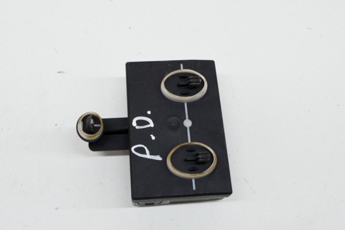 Modul de control ușă dreapta față SKODA OCTAVIA III Combi 5E5 2016 OEM: 5Q4959393B,A2C7494670200,5Q4959393E 13550966
