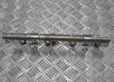 Rampa de combustibil st&amp;acirc;nga AUDI Q7 4L 2008 OEM: 079133315C foto