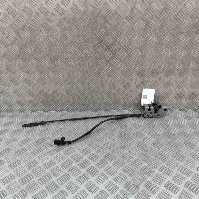 &amp;Icirc;ncuietoare capota VW ID.3 E11 2022 OEM: 10C823531A,10C823509B 27874240 foto