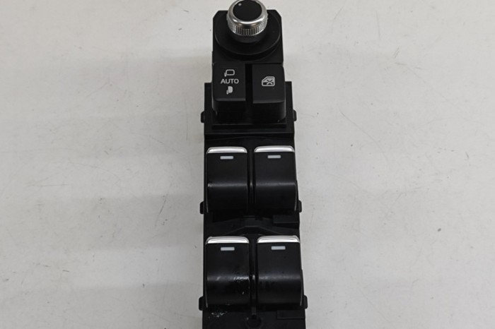 Buton geam ușă dreapta față MAZDA CX-5 KF 2022 OEM: KG8D-66-350A 30292878