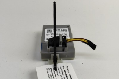 Modul de control far MERCEDES-BENZ EQAH243 2022 OEM: A1779002610 | 30336860 foto