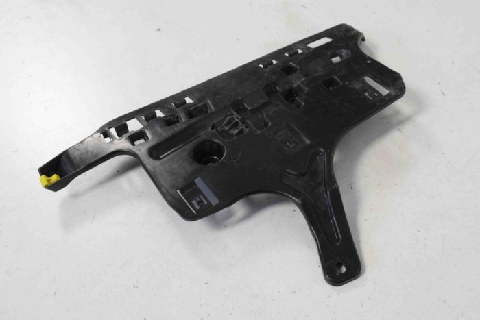 Suport bara de protecție dreapta spate LAND ROVER RANGE ROVER VELAR L560 2018 OEM: J8A2-14E114-AD 10620714