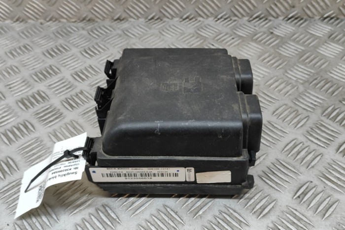 Modul panou de siguranțe FORD KUGA III DFK 2024 OEM: NV4T-14D068-EJA | 30395584
