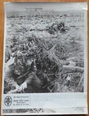 Grenadier german lansand grenada, Frontul de est, foto originala din razboi foto