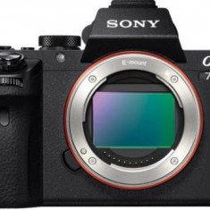 Aparat Foto Mirrorles Sony Alpha 7 II, Body, 24.3 MP, Filmare Full HD (Negru)