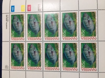 NAMIBIA, FISH - COALĂ &amp;Icirc;NTREAGĂ MNH foto