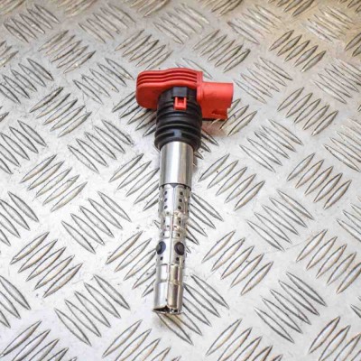 Bobina de inducție de &amp;icirc;naltă tensiune AUDI A6 4F2, C6 2005 10850037 foto