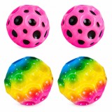 Cumpara ieftin Set 4 mingi antistres roz si multicolor 6 cm, 2 roz + 2 multicolor, jucarii senzoriale din poliuretan moale, saltarete pentru relaxare, joaca si stimu