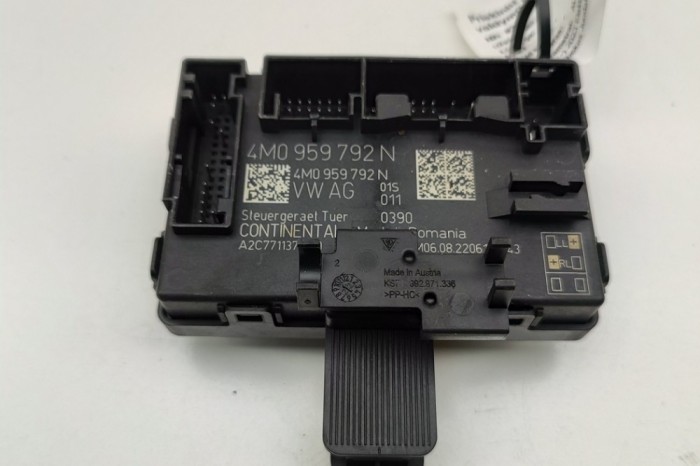 Modul de control ușă dreapta față AUDI E-TRON GT 2023 OEM: 4M0959792N,A2C7711371000 31457476